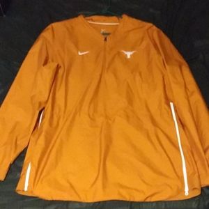 Size: XL Nike University of Texas Windbreaker